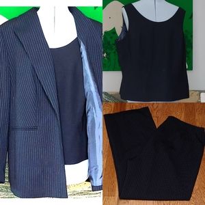 Sag Harbor 3 pc suit black blue pinstripe NWT…